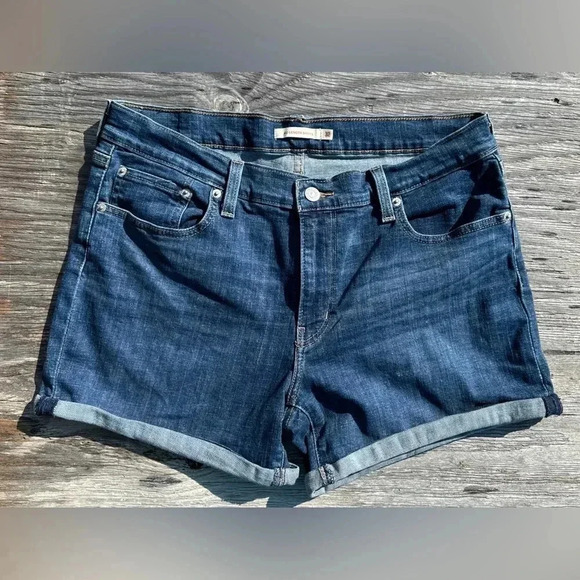 Levi’s Mid Length Jean Shorts Sz 32 - Picture 1 of 3